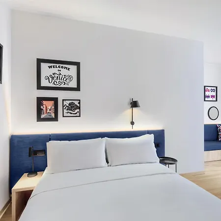 Hampton By Hilton Venice Isola Nuova-2